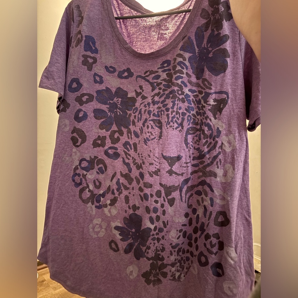 JMS Purple Leopard Graphic T-Shirt 16
